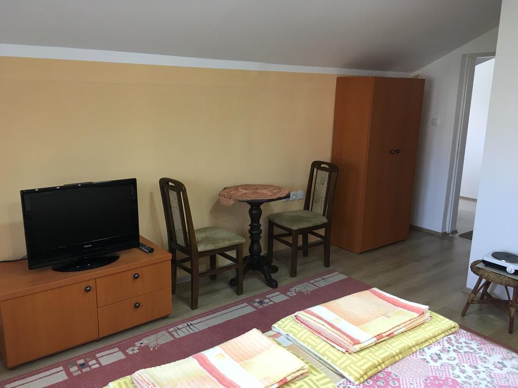 Apartamento Pansion Velickovic Niska Banja Exterior foto