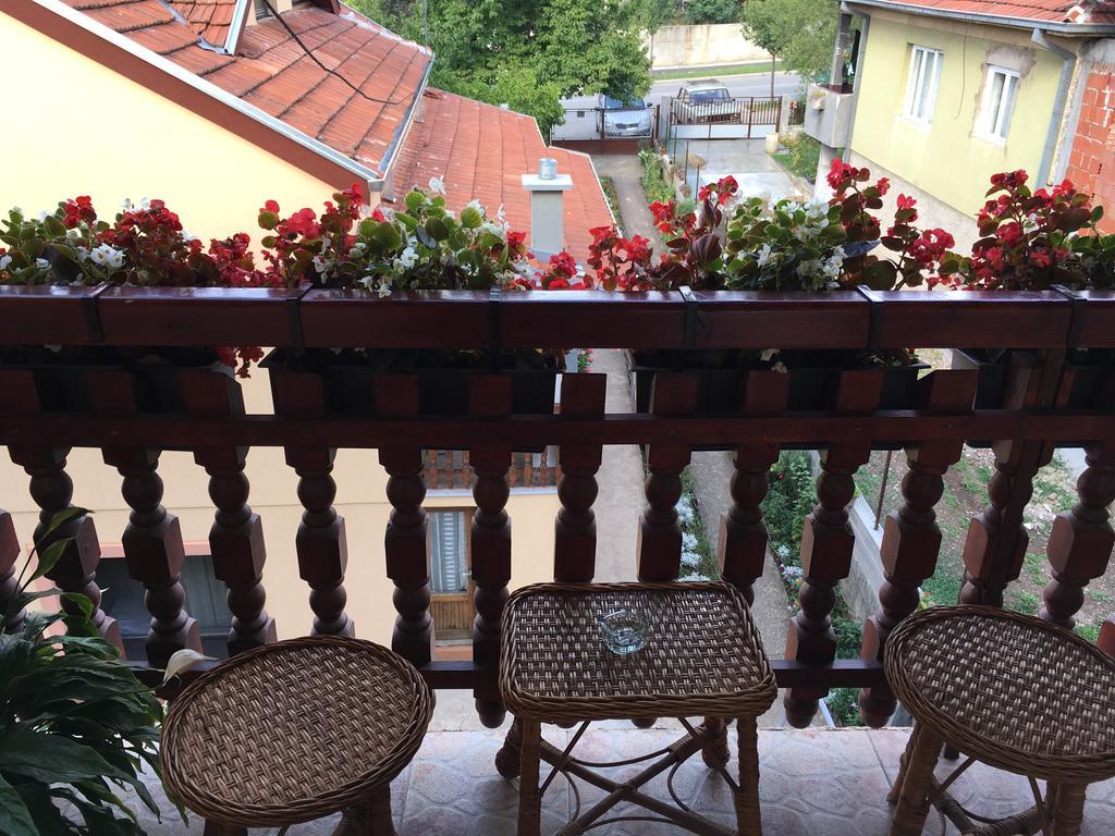 Apartamento Pansion Velickovic Niska Banja Exterior foto